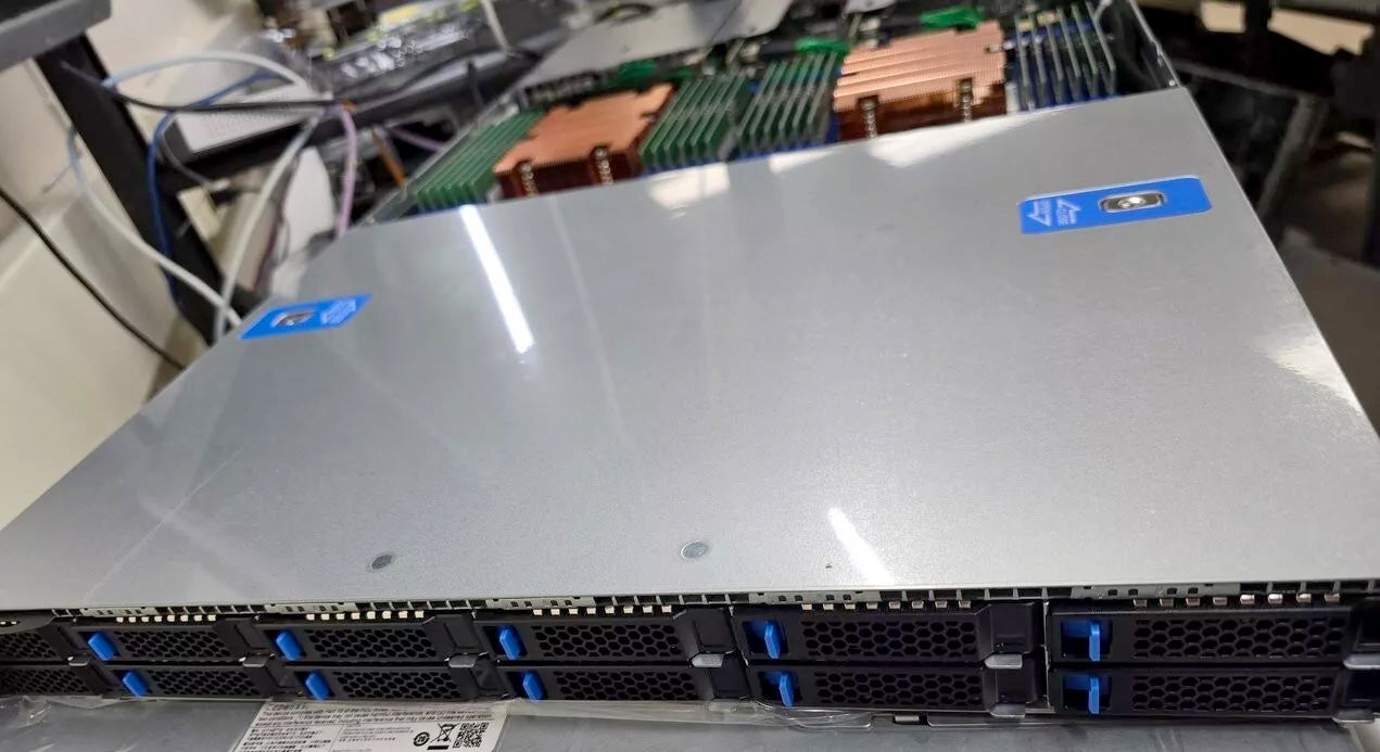1U Dual AMD EPYC 9254 48x CORE 2.9GHz 768GB ECC DDR5 4x3.84TB NVMe(12bay) 2x100G