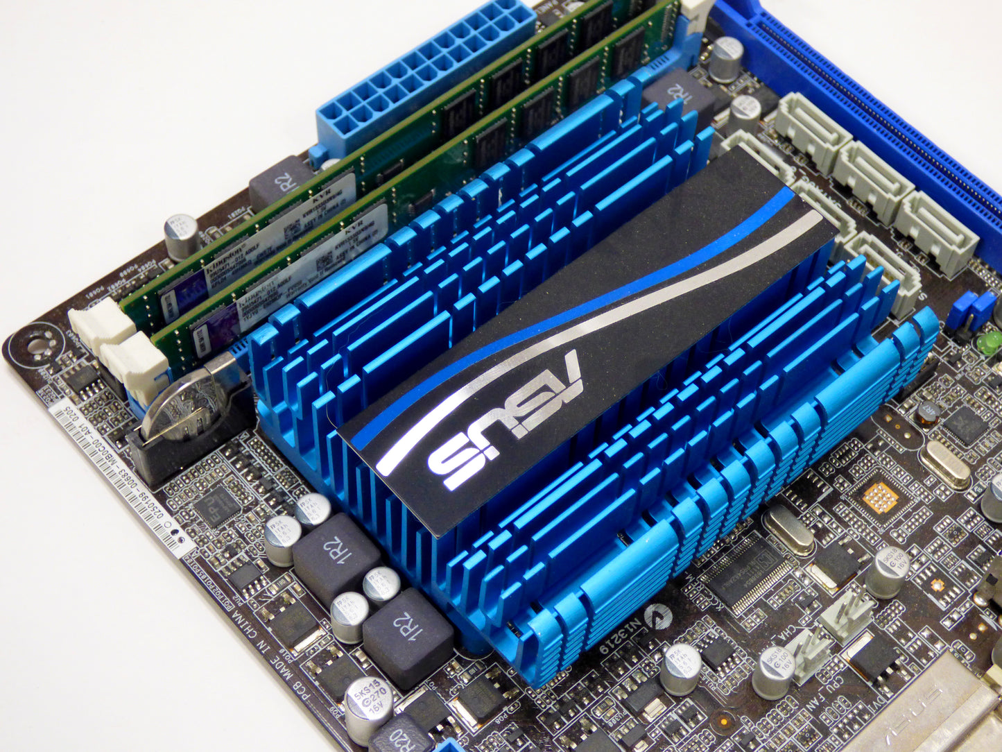 ASUS C60M1-I SATA 6Gb/s Motherboard Combo with 8GB DDR3 RAM