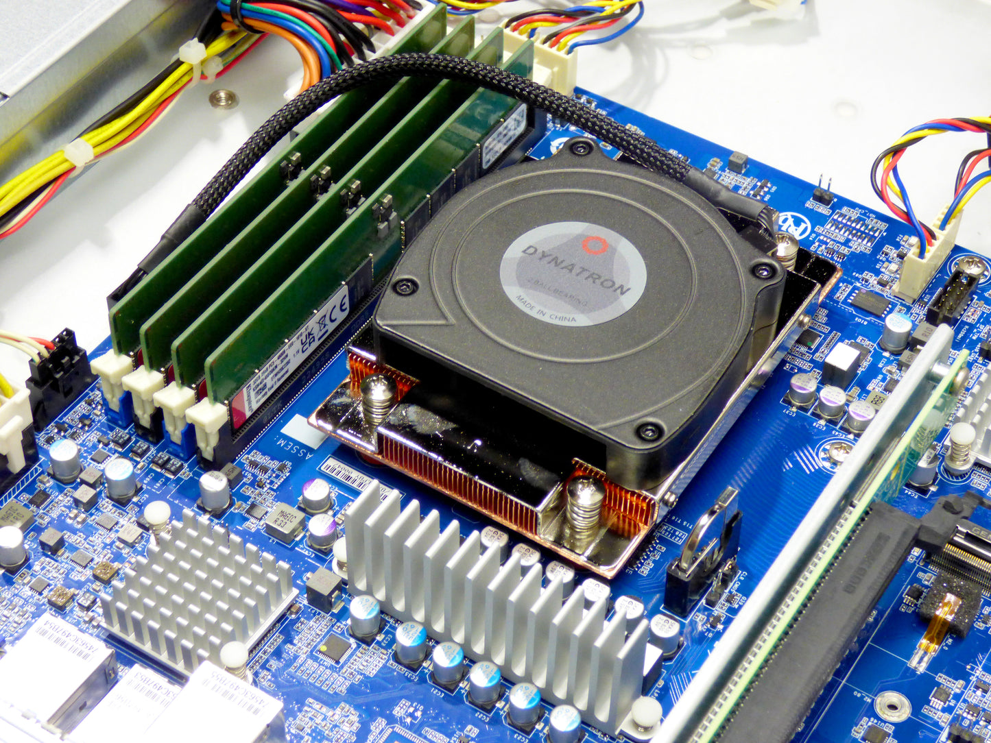1U AMD Ryzen 7 7700 Server Gigabyte MC13-LE1 AM5 & 128GB DDR5 RAM w/ 2x 10GBe