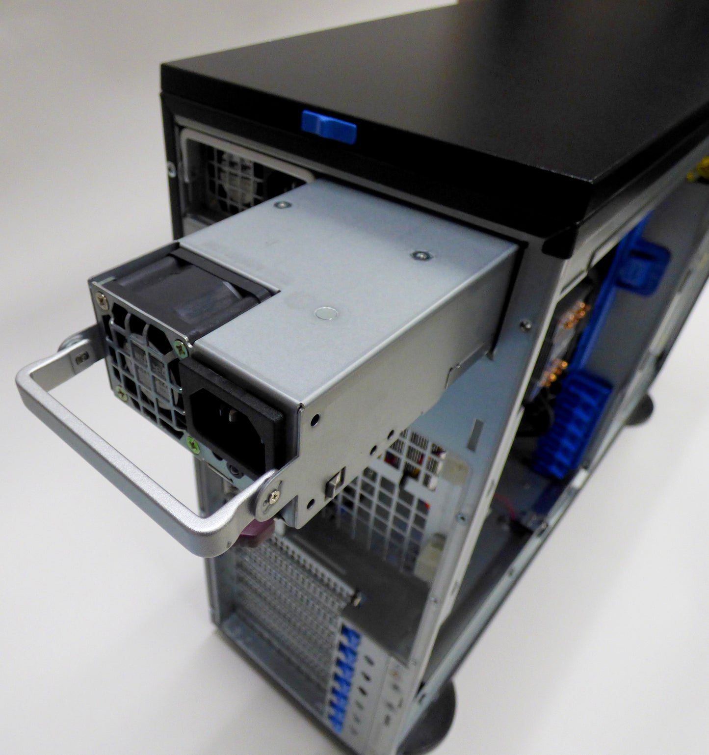 ASRock Rack Tower Dual AMD EPYC 7742 128x Cores! 512GB RAM 2x 1.92TB NVMe 10GBe