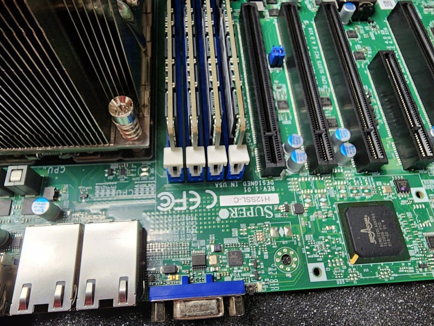 Supermicro H12SSL-C SAS3 JBOD + AMD EPYC 7742 64 Core & 256G RAM +HSink +10G NIC