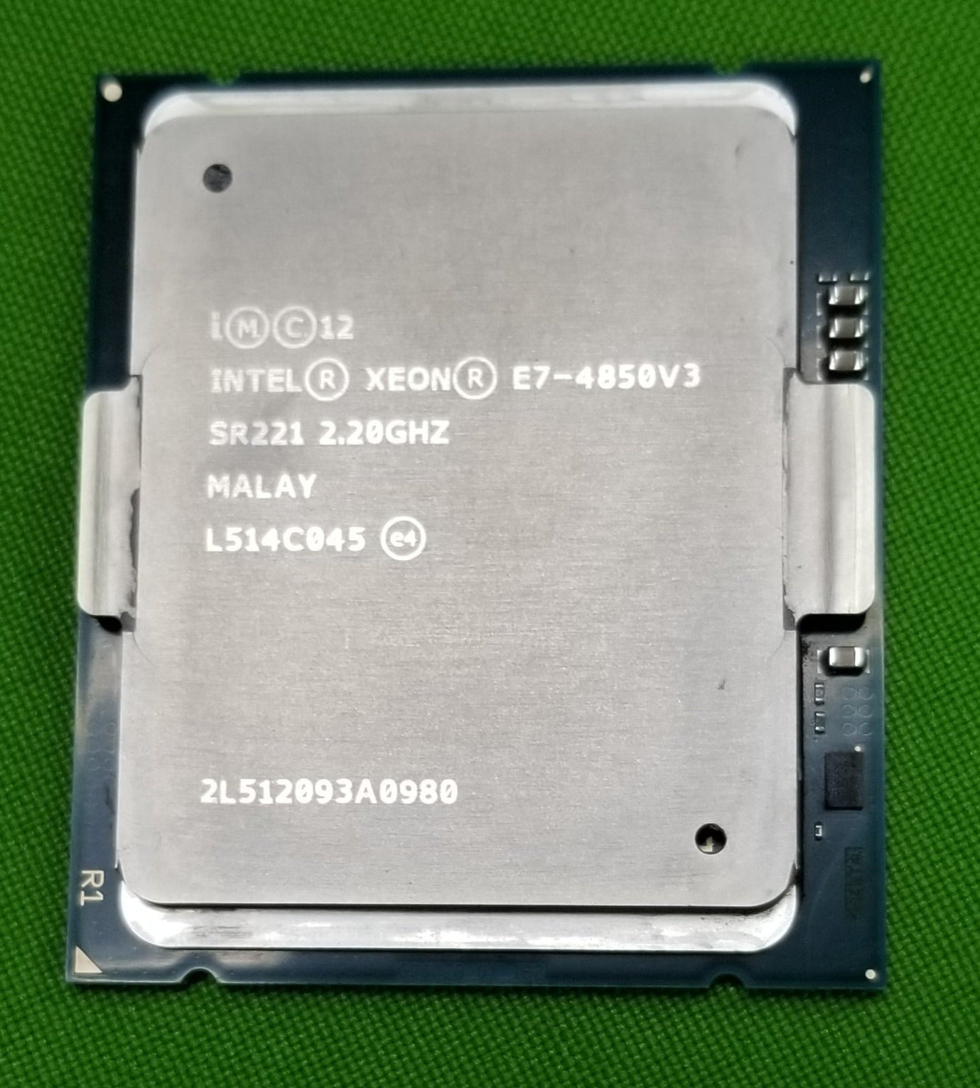 intel xeon e7-4850 v3 front